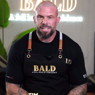 Ich bin Tim von BALD in Heerlen.
Ich bin spezialisiert auf Micro-Haarpigmentierung und professionell