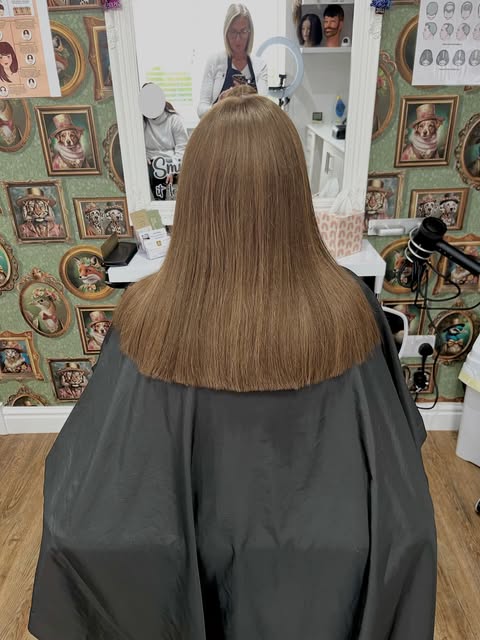 Wig Styling Service - Cut-In & Finish 💇🏻‍♀️
.
Todays Gorgeous New Client ‘AR’: 17/09/2026
.
⭐⭐⭐ ww