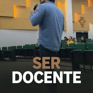 Ensinar nunca foi apenas sobre transmitir conteúdo, é sobre ver aquela luz acender no olhar de quem 