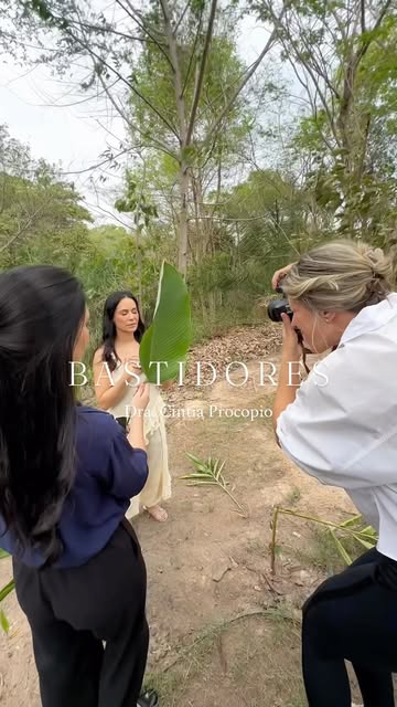 Um pouquinho dos bastidores de hoje…

Uma equipe super profissional, uma locação linda e aquela troc