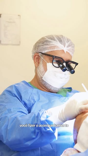 Com a popularização do transplante capilar, surgiram muitas clínicas operando em formato de franquia
