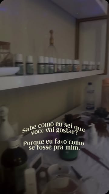 Detox Capilar, limpeza profunda que remove impurezas, controla a oleosidade, melhora a saúde do cour