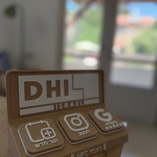 ⁨	המרפאה החדשה שלנו בראשון לציון נפתחה 🥳
הצוות שלנו מחכה לפגוש אתכם ולעזור לכם בכל בעיית שיער שיש..