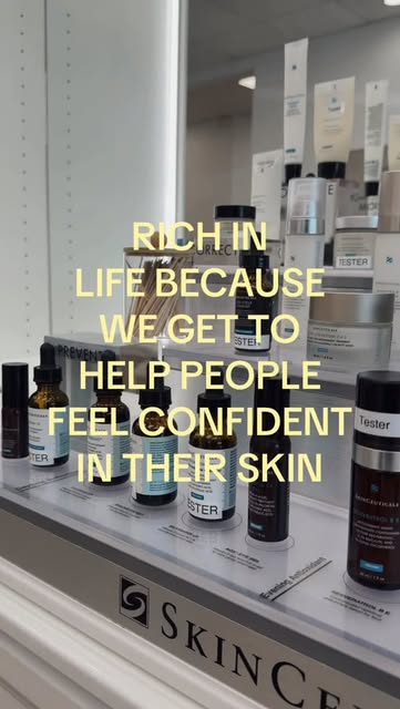 A closer look at your skin 🔎✨

Our recent SkinCeuticals SkinScope event at our Chapel Hill location