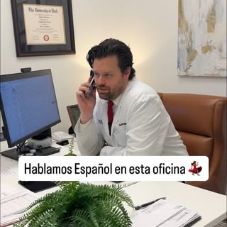 Did you know that Dr. Eyre can speak Spanish?! 
#bilingualdermatologist #dermatólogos