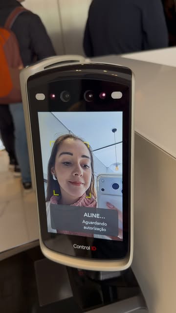 Confesso que eu não sabia que existia tanta coisa pra fazer no couro cabeludo 💆🏽‍♀️😂

Essa foi a 