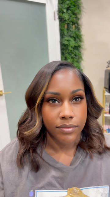 Sometimes you just can’t beat a good natural sew in. 🤎 Flat foundation, seamless blend, just enough