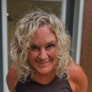 You can achieve big bouncy curls even with fine hair, I can show you how!