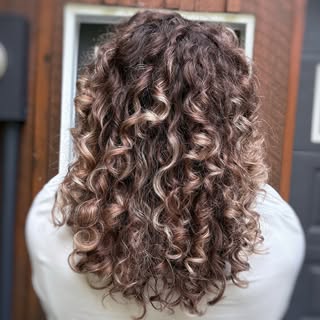 Such pretty curls!