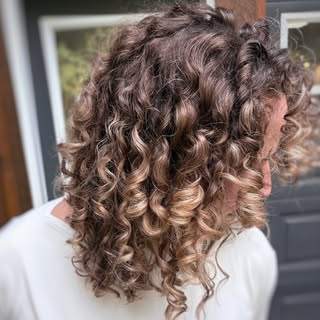 Beautiful curls! 🥰