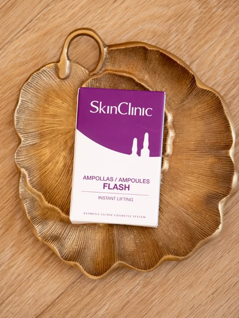 ✨ Hay días en los que tu piel necesita un “reset” inmediato.

Las Ampollas Flash de SkinClinic son e