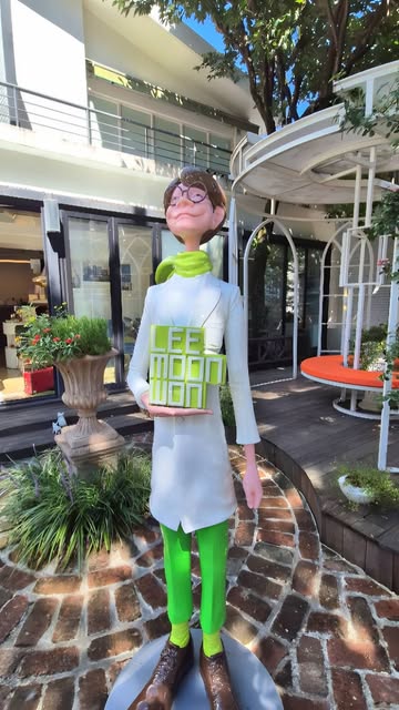 Such an amazing experience at @leemoonwonclinic_en . Everyone is so friendly, helpful, and professio