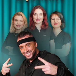 Our French patient's satisfaction after a hair transplant using the DHI technique 

✨A natural hairl