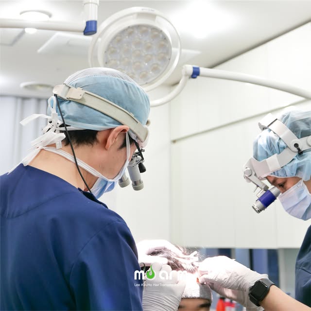 A hair transplant is part science, part art. 🎨

Restoring a hairline takes more than technique. It 