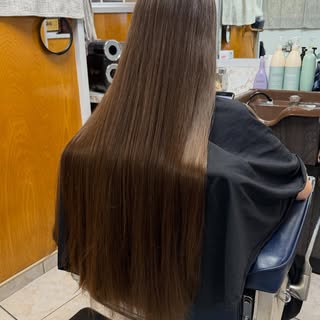 20” Length cut off! I love those big chops. She donated the hair too, her 6th time doing so. Amazing