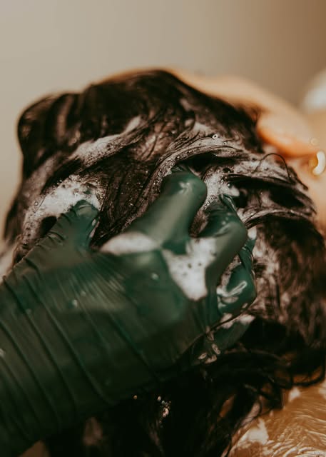 Your scalp is holding more stress than you think! 🤍

Between work, life, and everything in between,