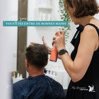 Prenez soin de vous, vous êtes entre de bonnes mains ✨

Chez Mes Nouveaux Cheveux, nous savons que p