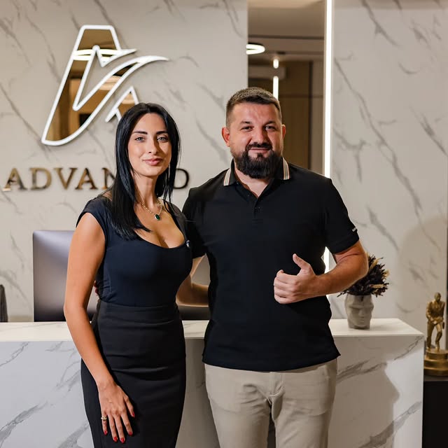@sidorelagjonii do të bëj me "flokë" 😂 
@klinikaflokutadvanced 

Tiranë: +355682222456
Prishtinë: +