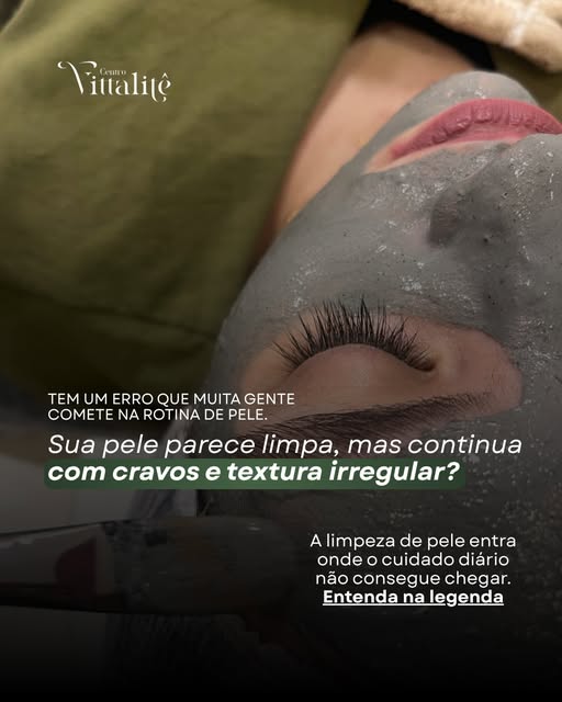 Sua pele parece limpa, mas os cravos e a textura irregular continuam aparecendo?

Isso acontece porq