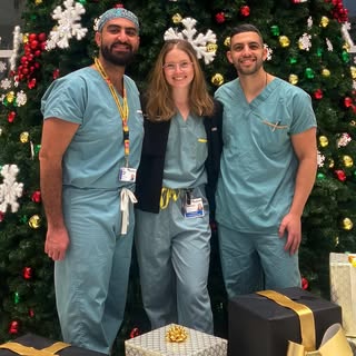 Happy Holidays from McGill Plastic Surgery! Wishing everyone a safe and relaxing festive season 🎄🕎