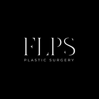 🚨 NEW SERIES ALERT: FAST FIVE with Dr. Lisa Learn ✨👀

Got questions about plastic surgery? We’re a