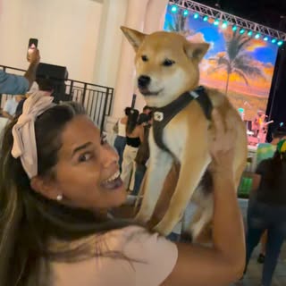 🐾 One Love, One Pup! 🇯🇲❤️

Shiloh and I had an incredible time dancing at a Bob Marley tribute! I