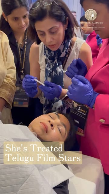Learn from the hands that celebrities trust.

Dr. Seema Oberai has spent years mastering the art and