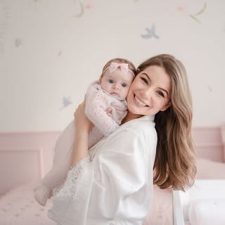 Passei tantos anos sonhando com esse dia, imaginando como seria segurar minha filha nos braços e sen
