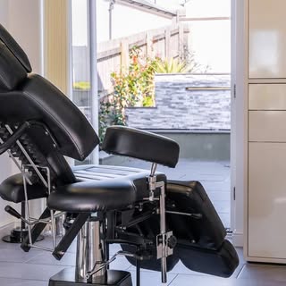 "With a super relaxing studio, Laura has a genuine energy that filled me with confidence before my t