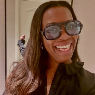 Good hair should look like it grew right from your scalp. 

We believe the best extensions are the o