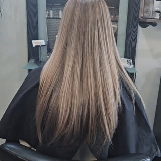 Online booking available. 
SAT AM slots now open.
#healthyhair #trichology #haircare #trichologist #
