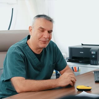 A hair transplant can be a life-changing decision. It can enhance your appearance, restore confidenc