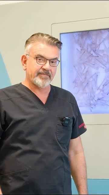 Why Manual extraction is the gold standard in hair transplantation?