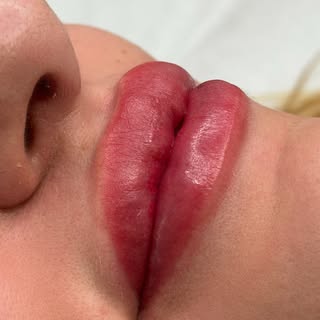 💋 ¿Te has fijado alguna vez en el color natural de tus labios?

Con el paso del tiempo es muy habit
