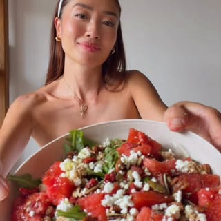 POV: Your period is coming 🚨🚨🚨

My favorite Watermelon salad helps me during my luteal phase when