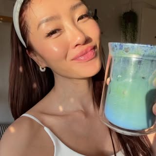 POV: Your pre-workout is also your skincare 🦋✨

Let me introduce you to my Butterfly Matcha Latte—a