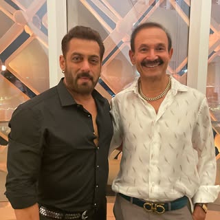 Had a great time with friends at the IIFA awards 2022
@beingsalmankhan
.
.
.
.
.
.
.
#salmankhan #be