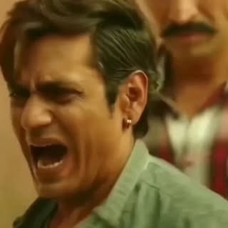 Aurat ko kya chahiye? 😄
Bas ek chhoti si list… jo kabhi khatam nahi hoti 💄✨
Self-care ho toh full 