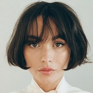 Some bob inspo from a look this morning, not my work. But if you look at my haircuts you’ll see the 