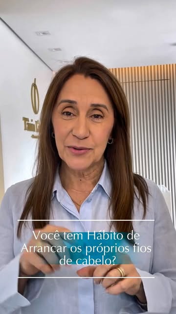 A tricotilomania é uma condição caracterizada pelo impulso recorrente de arrancar os próprios cabelo