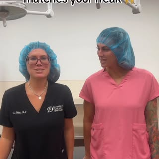When your OR nurses are so in sync, even their socks work together 🤝🏻🧦

#surgeon #plasticsurgery 
