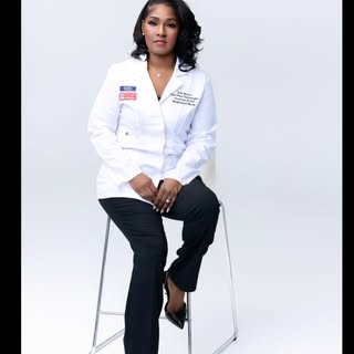 ✨Meet Esie Brown 
Co-owner, Hair Wellness Center 
Trichologist & Director 
Co-owner of Wealthy Roots