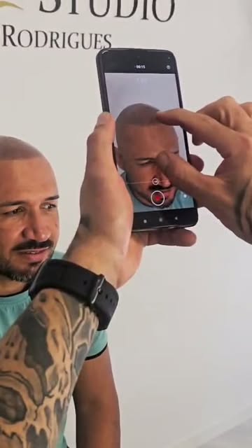 Não fazemos cabelo... Reconstruímos autoestima com a Técnica de Micropigmentação Capilar.