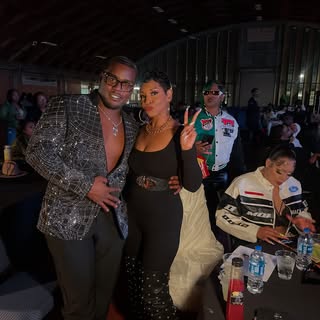 It was an Honor hanging out with this @iam_jonathan_ Celebrity Stylist from D-Town!! #goals #stylist