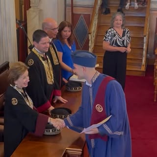 Θέλω να μοιραστώ με όλους εσάς μία στιγμή ιδιαίτερης χαράς και συγκίνησης που με αξίωσε ο θεός να ζή