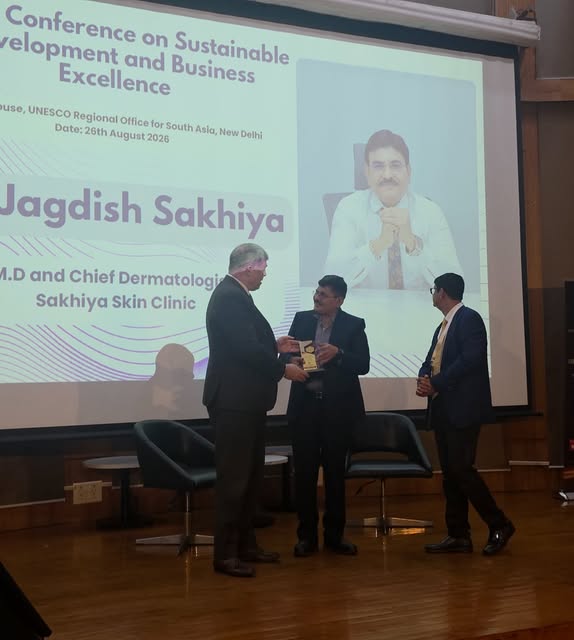 Honoured to receive the **“Excellence in Dermatology & Aesthetic Medicine Leadership Award”** at the