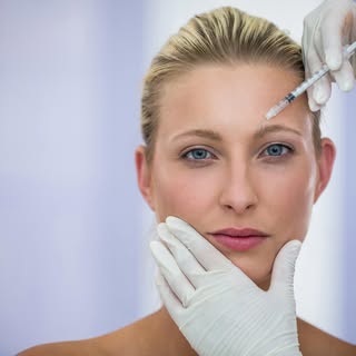 Discover the secret to youthful radiance with our latest blog on Botox! 💉

Learn how Hairsthetics i