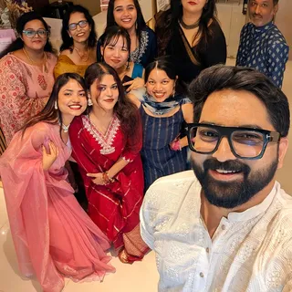 AMINTRI 💫 Where work feels like home 🤎 

#amintriskinandhairclinic #clinicanniversary #drmithilamd