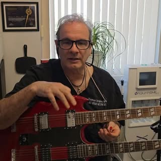 While the patient is numbing I'll just grab the guitar and play. This #ledzeppelin song requires a s