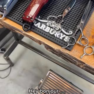 Avant… / Après.

Jérémie est venu avec un doute.
Il repart avec un regard complètement différent.

P